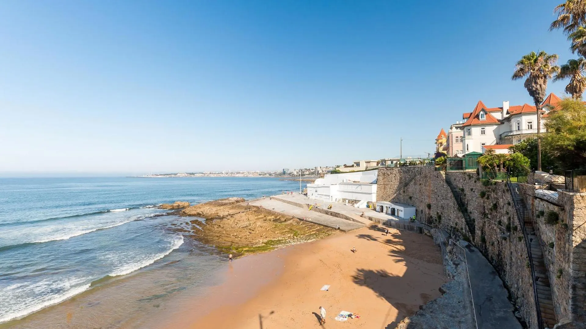 Spacious Apartment T3 Near Beach Estoril Portugal